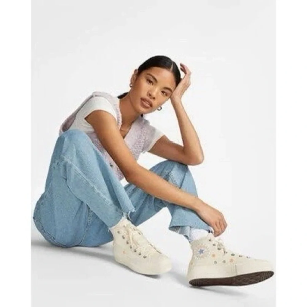 CONVERSE Chuck Taylor All Star Lift Platform Hi Pearls Cream Sneakers 10